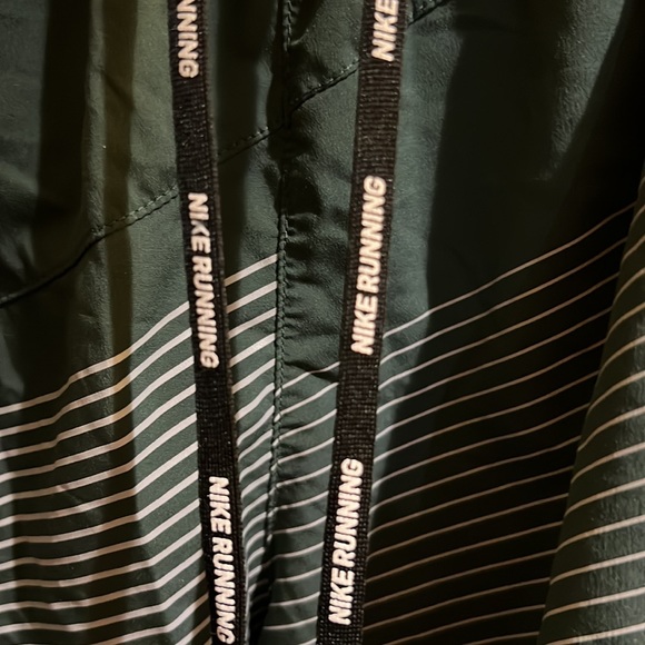 Nike Dri-fit shorts Sz XL - Picture 2 of 6